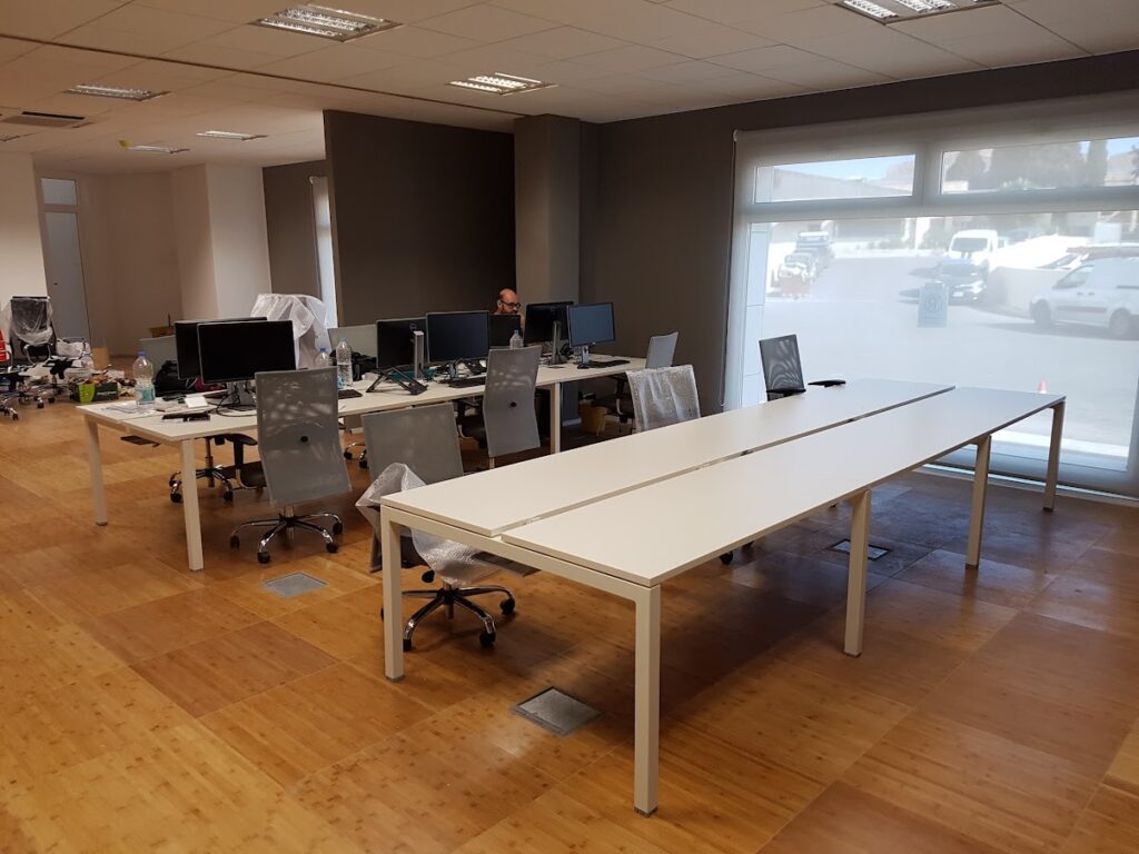New office hub <i class="far fa-building"></i>